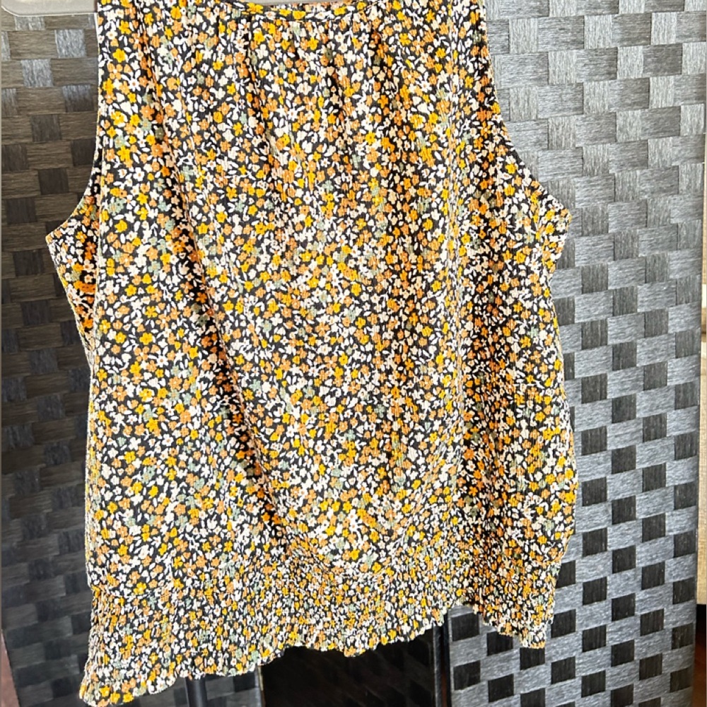 Ann Taylor Sleeveless Polyester Top with Elastic Band at bottom